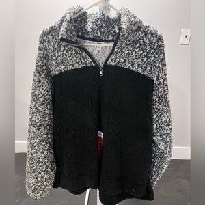 Sonoma Black and White Fleece Jacket